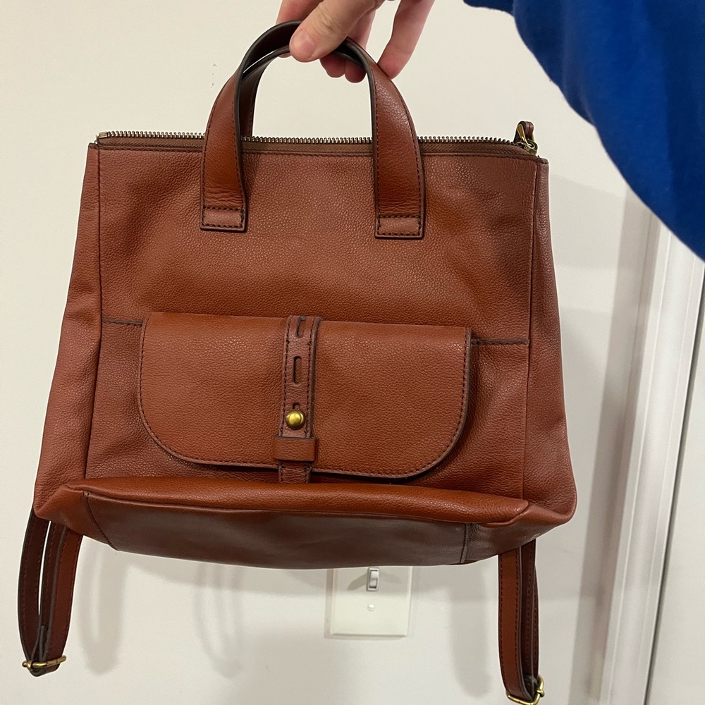 NWOT unisex Fossil Elegant Brown Leather Backpack